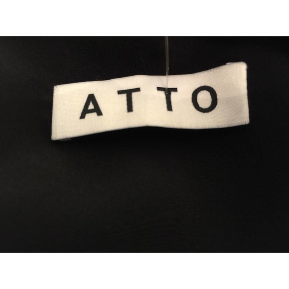 ATTO Size EUR 36 US 8 Sleeveless Black w White Design Top Blouse Low V-Neck $835 - Picture 5 of 5